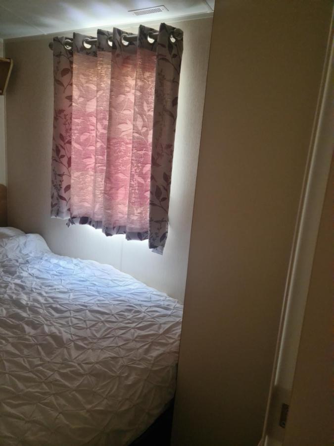 The Orchards Holiday Home Clacton-on-Sea Exterior photo